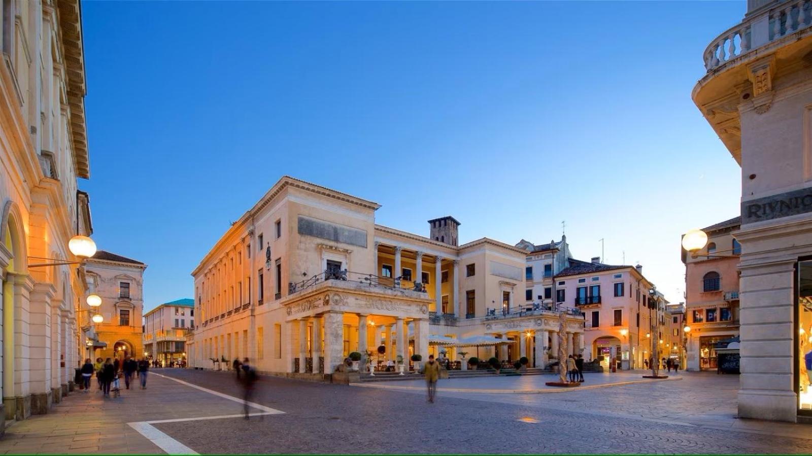 Officine Cavour Casa Dei Leoni Centro Storico Padova Apartment Exterior photo
